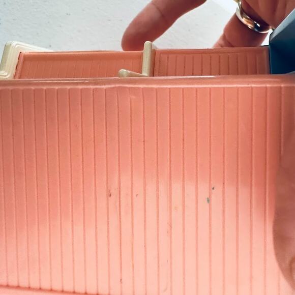 LITTLE TIKES Miniature VICTORIAN PLAY HOUSE DOLLHOUSE Pink Blue Replica USA 4" - Picture 9 of 11